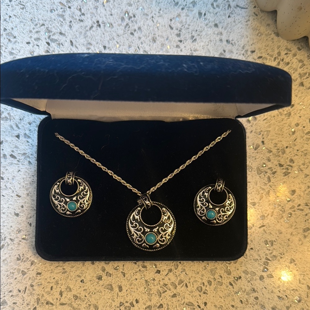 Montana silversmith jewelry. Never taken out of box